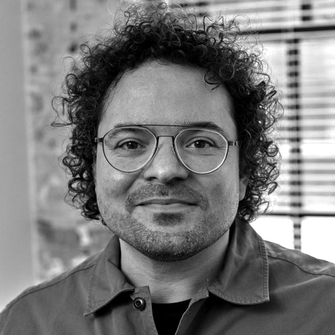 José R. Menéndez